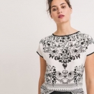 T-Shirt aus Materialmix